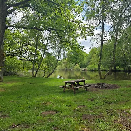 Chalet De L'etang Loubeyrat